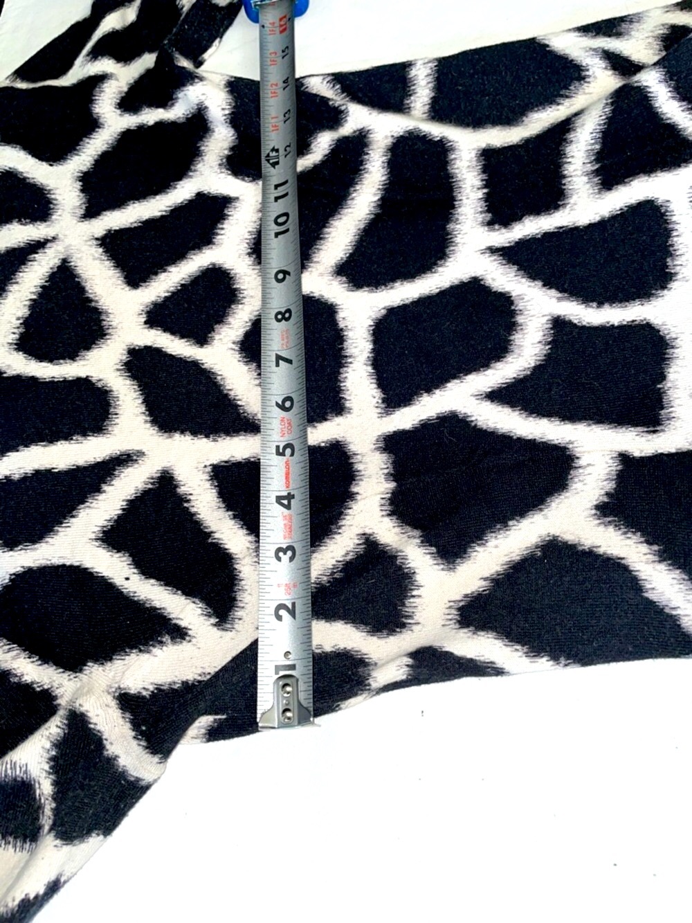 Women’s Chic B & W MICHAEL KORS Giraffe Print Long Sleeve Knit Sweaterdress SzXS - Picture 8 of 10